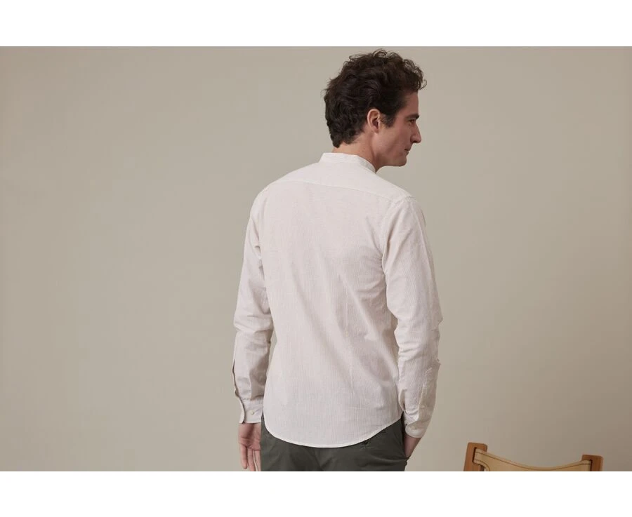 Chemise Seersucker à Rayures Fines Beiges Et Blanches - COLBERT 2 Chemise Seersucker à Rayures Fines Beiges Et Blanches - COLBERT – Image 2